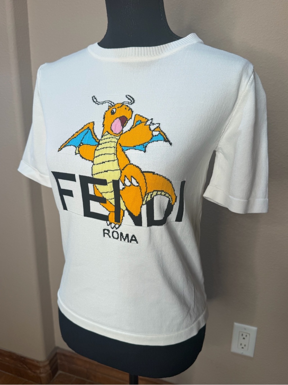 Fendi White knee Tee or Top with Dragonite Graphic x Frgmt x Pokemon sz S - Picture 5 of 6
